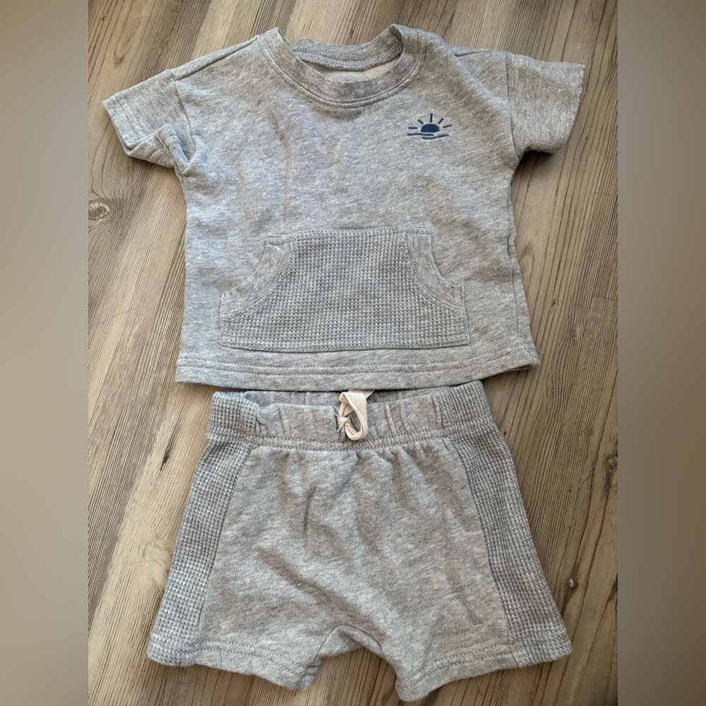 Carter's Light Gray Baby Boy Short Sleeve Shirt and Short Set- 6 Months